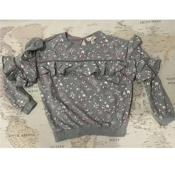 Peek Other - Peek 12 XL Gray Pink Floral
Ruffled Sweater